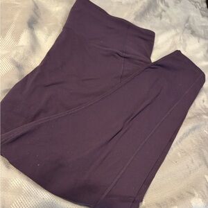 Stylish Dark Purple Workout Leggings, Thick with Pocket.